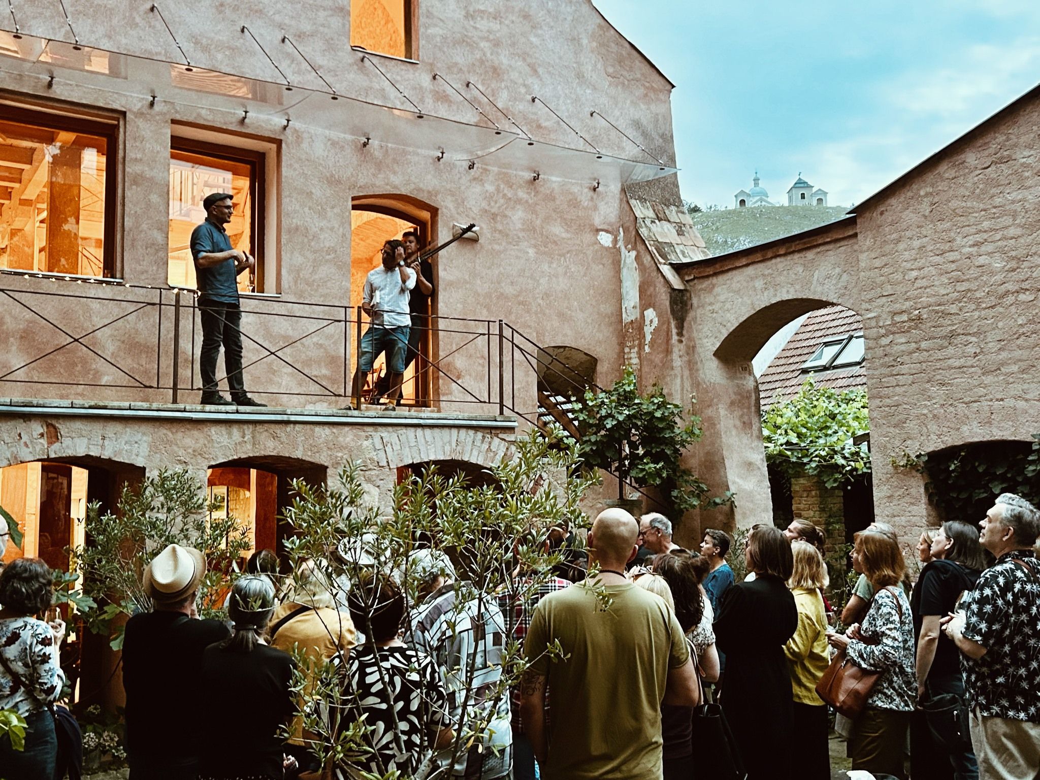 Divadelní festival Mikulov: Parnas nebo Pár nás